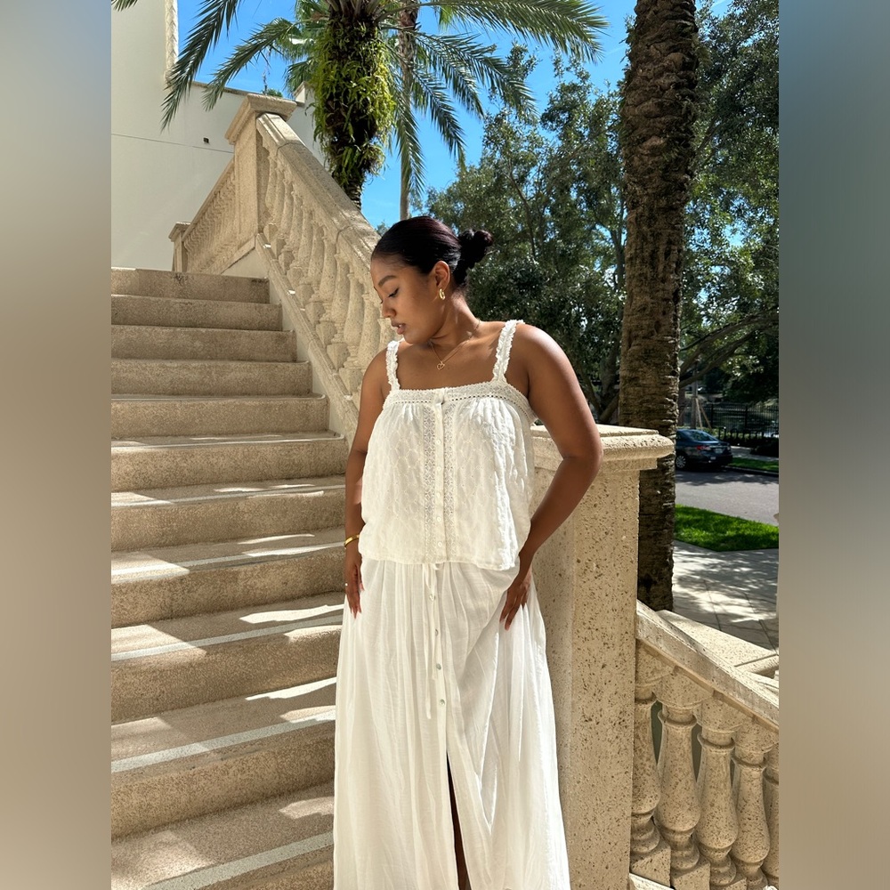 White flowy maxi skirt